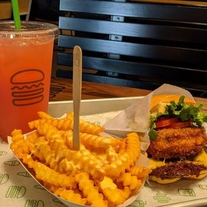 Meet your Posher, Lai